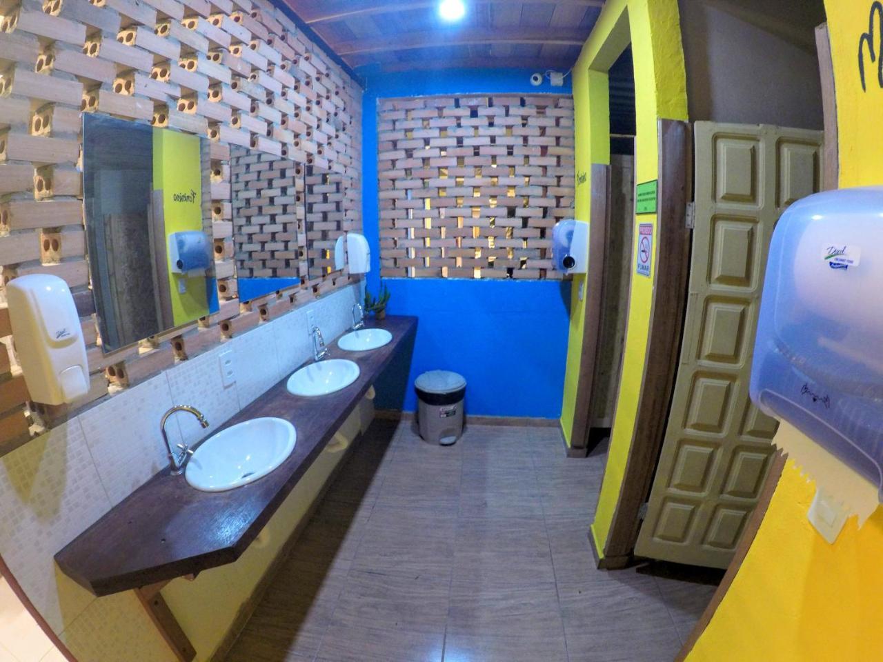 Hostel Da Milla Presidente Figueiredo Exterior foto